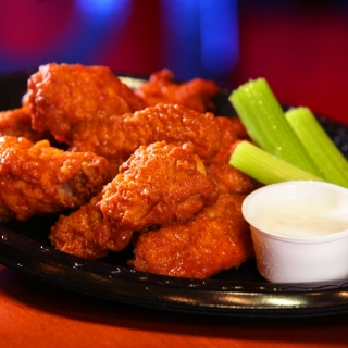 Crispy Buffalo Chicken Wings and Bleu Cheese Dip Without the Grease