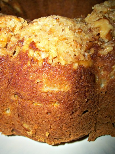 Start Your Morning with Pumpkin Apple Bundt Cake with Streusel Topping