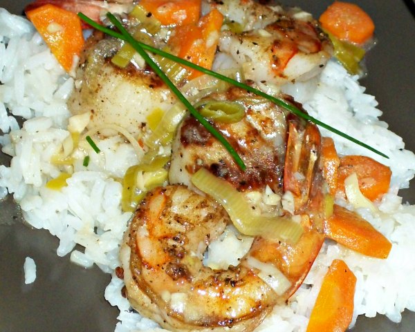 Hot Love for Jumbo Shrimp and Scallops in Ginger Butter Sauce